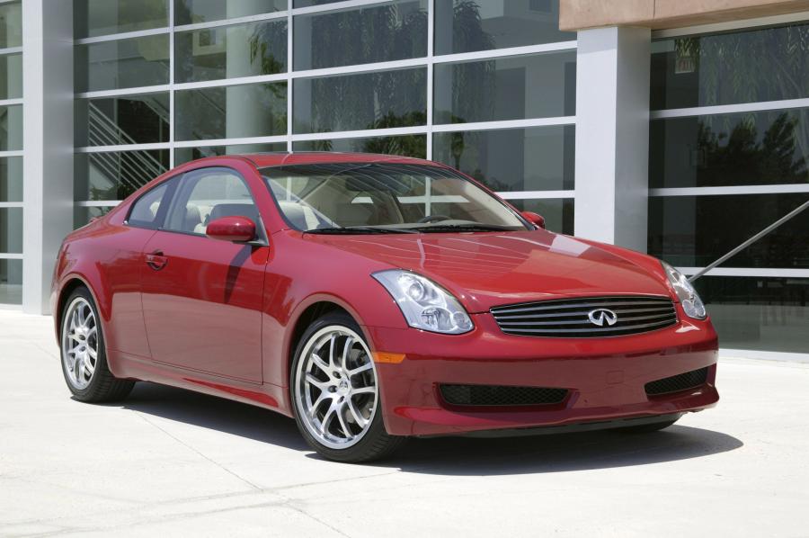 Infiniti G35 Coupe 2006 года  (фото 22 из 26)